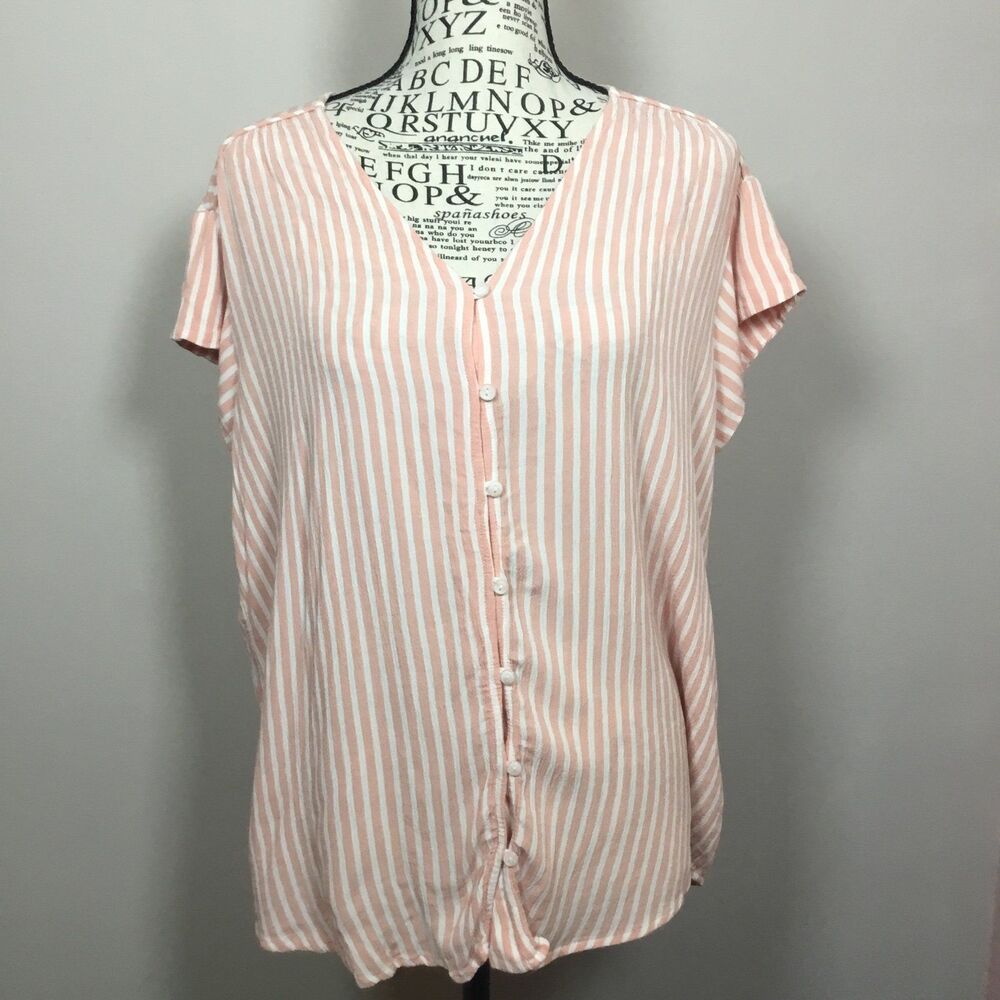 Peach and white vee neck button down summer top faircore feminine versatile sz L